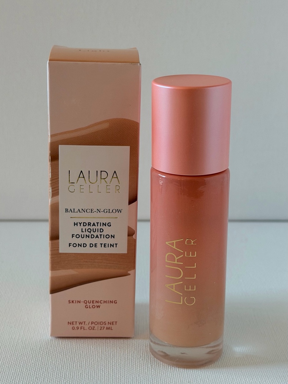 Laura Geller Balance-n-Glow Liquid Foundation - Light - 0.9 fl oz - NIB